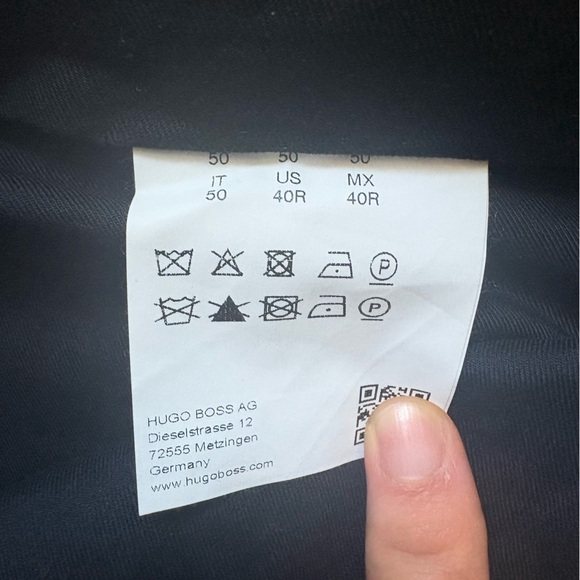 Hugo Boss Navy Set - Picture 3 of 11